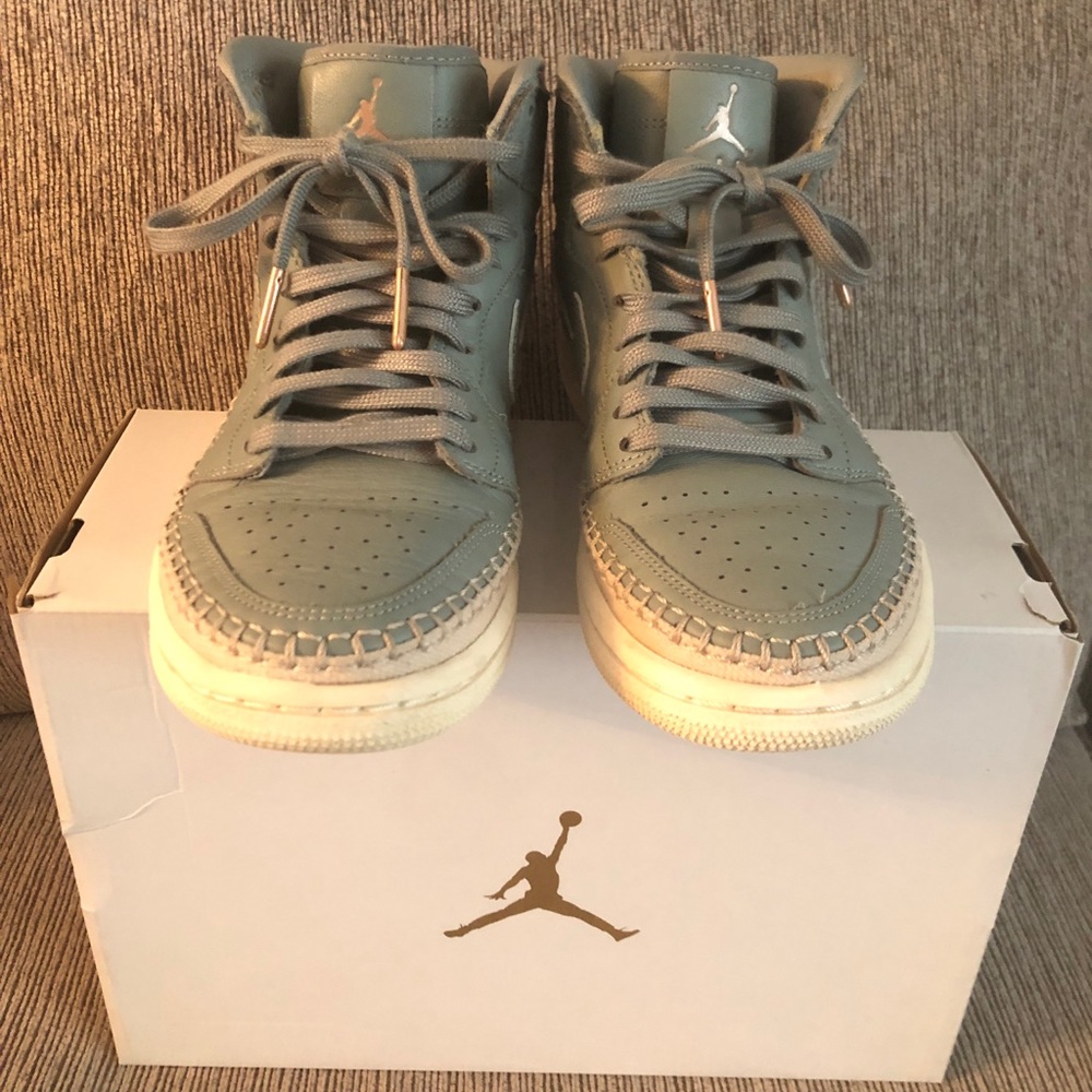Women’s 6.5 Air Jordan 1 Retro High Premium Mica Green